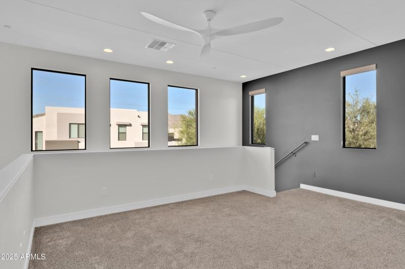 10929 E North Ln MLS-154