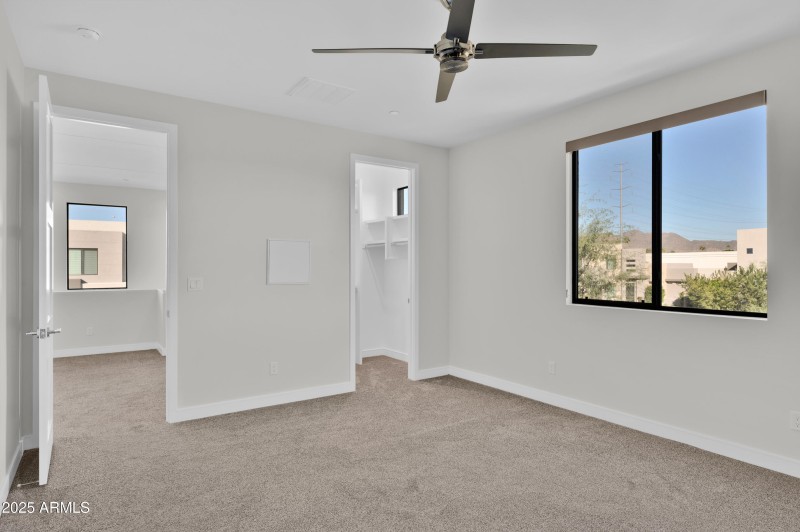 10929 E North Ln MLS-158