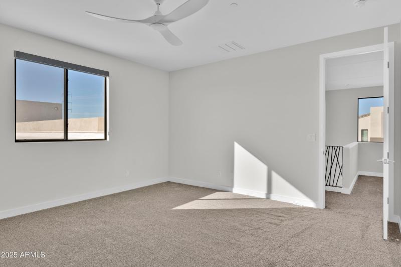 10929 E North Ln MLS-164