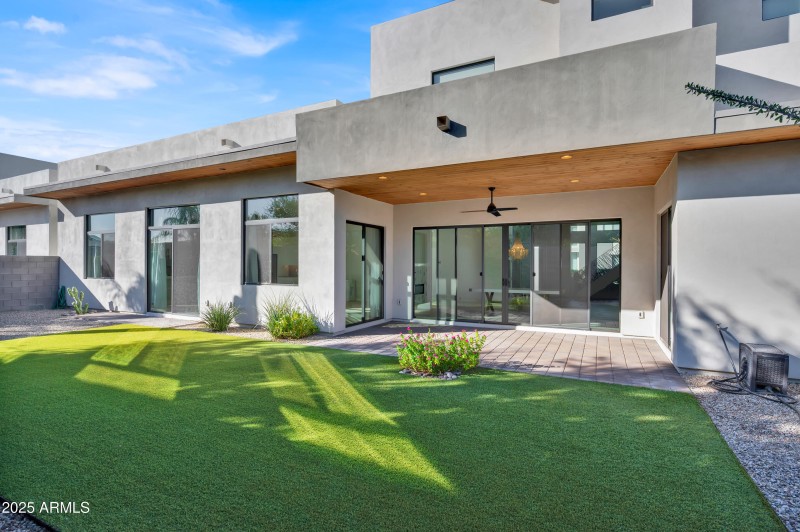 10929 E North Ln MLS-173