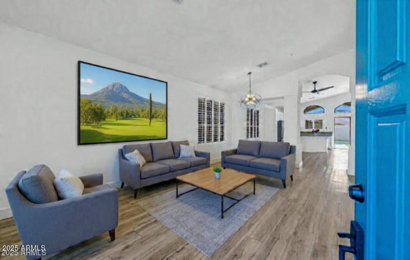 Maria LR2 Staged w pic