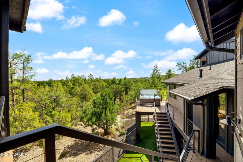 Guest House Deck To Spa Deck
