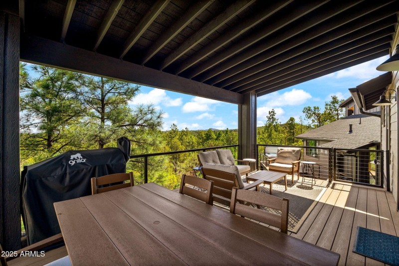 Guest House Covered Deck