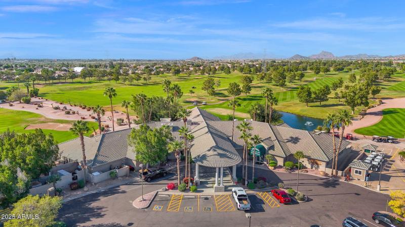 8700 University - Aerial Community1