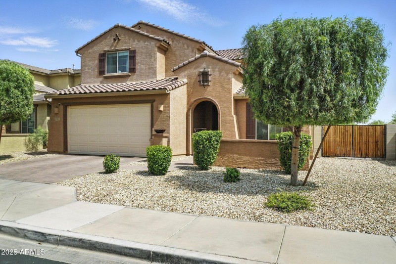 2-web-or-mls-_DSC2278 chris avery