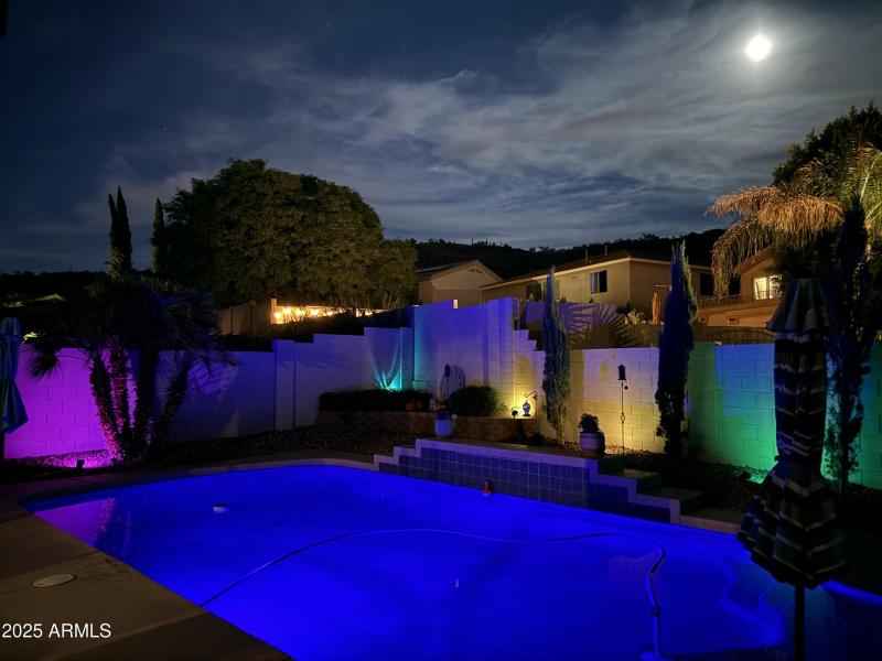 5A8288F7-C3C9-4E56-B3D8-615B22357228