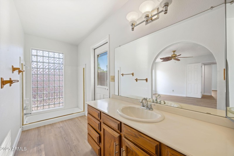 19-web-or-mls-2453-w-pecos-ave