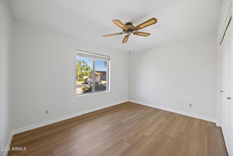 22-web-or-mls-2453-w-pecos-ave