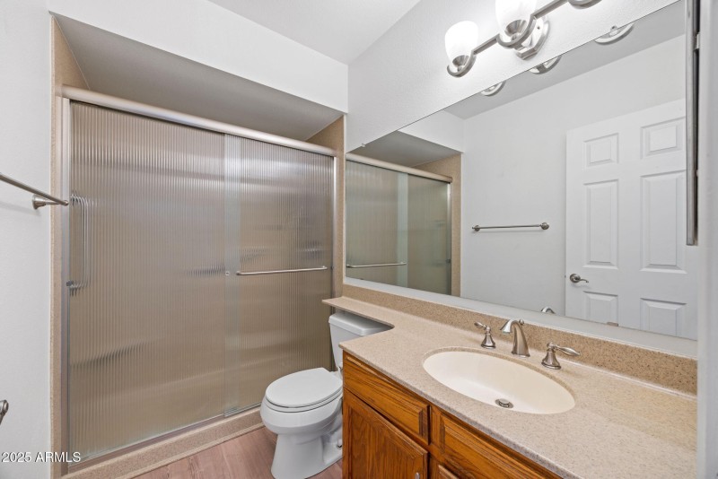 25-web-or-mls-2453-w-pecos-ave