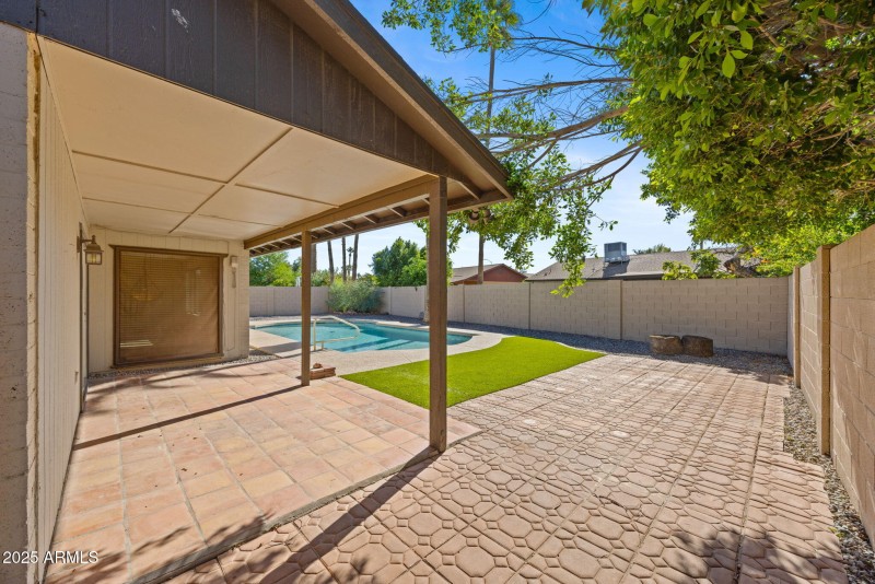 28-web-or-mls-2453-w-pecos-ave