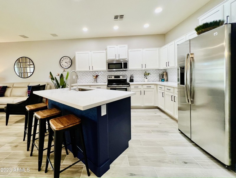 0ED443B0-C883-4544-8EAA-F68C4DE6BE95