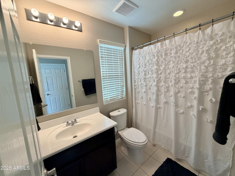 Bathroom in Bedroom 4