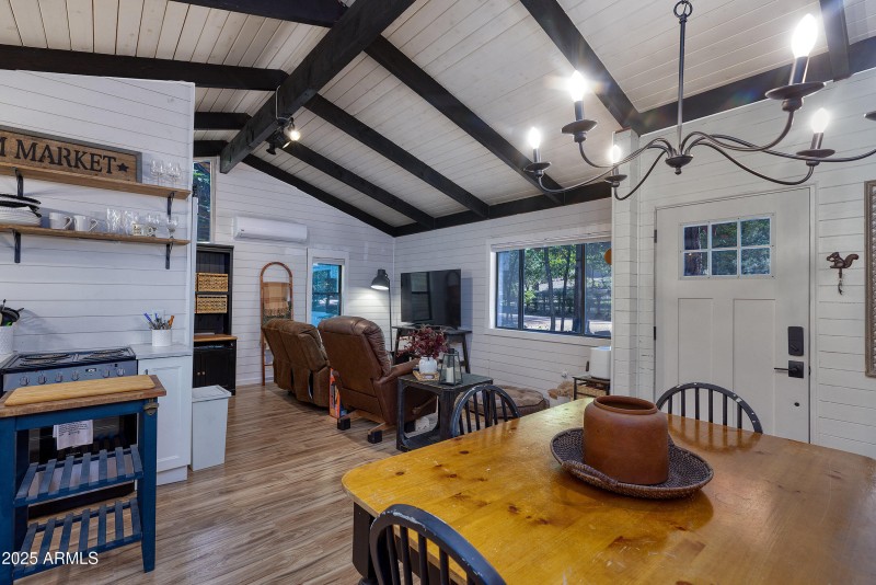 012_photo12_286_w_columbine_road_cc_jami