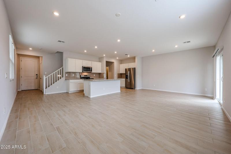 06_New-2-story-home_for-sale_Surprise-AZ