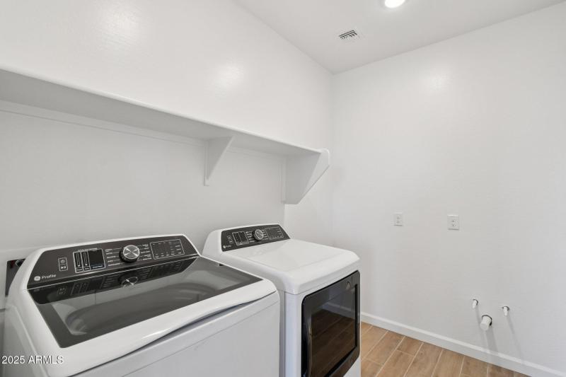 17-web-or-mls-E Saddle Way-S0111-015