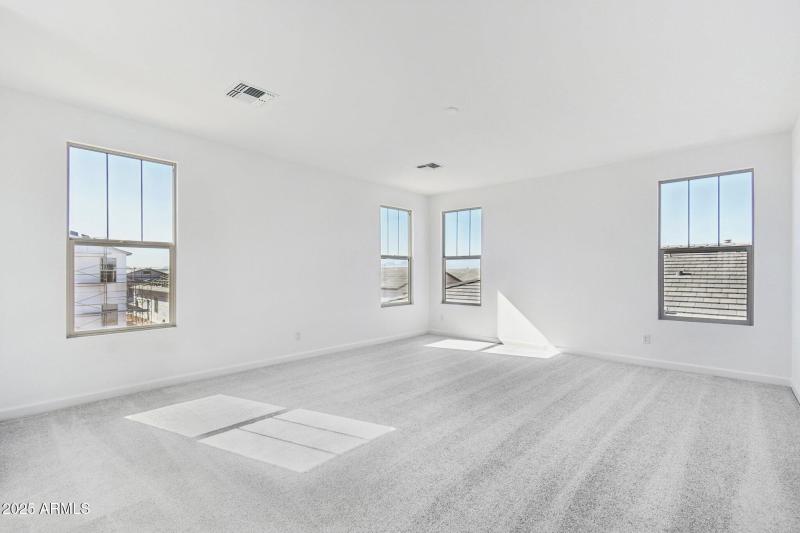 37-web-or-mls-E Saddle Way-S0111-033