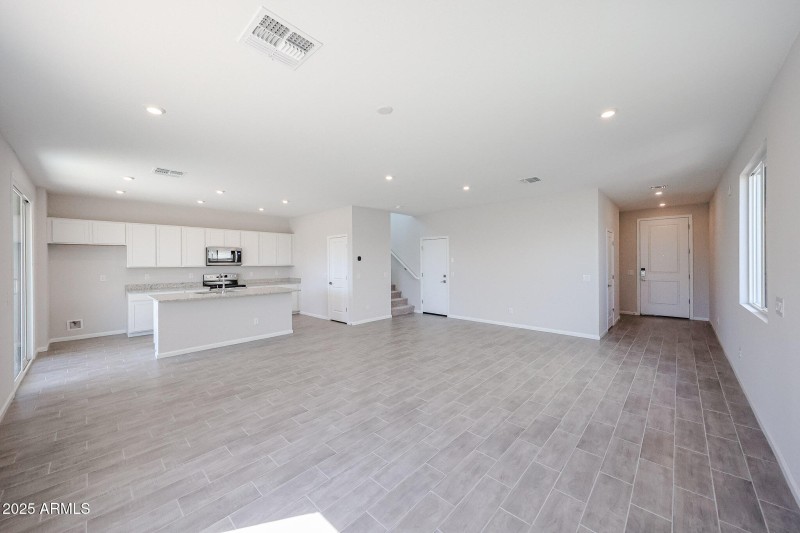 04_Home-for-Sale-Apache-Junction_Radiant