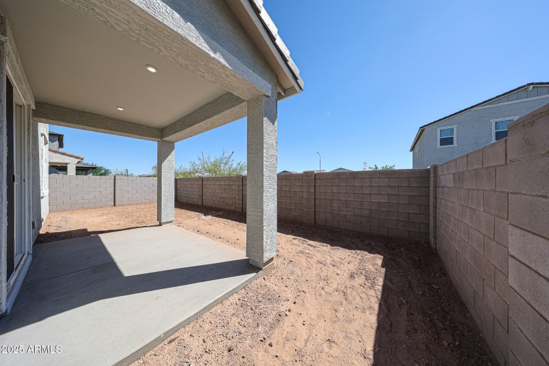 23_Home-for-Sale-Apache-Junction_Radiant