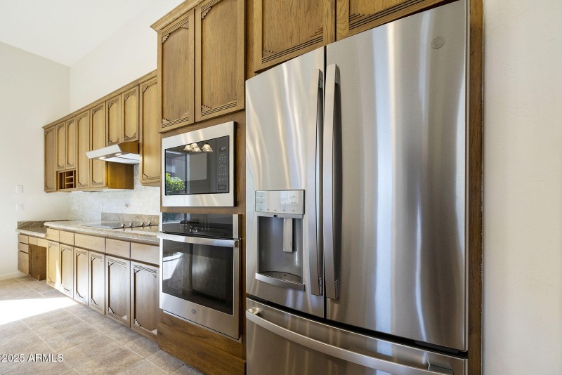 NEWER APPLIANCES EXCEPT FOR COOKTOP