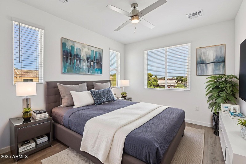 76-web-or-mls-unit 6-018 virtually stage