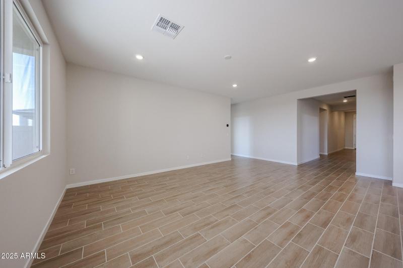 17-Century-Communities_Lakes-at-Rancho-E