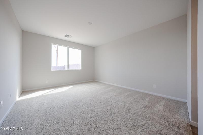 28-Century-Communities_Lakes-at-Rancho-E