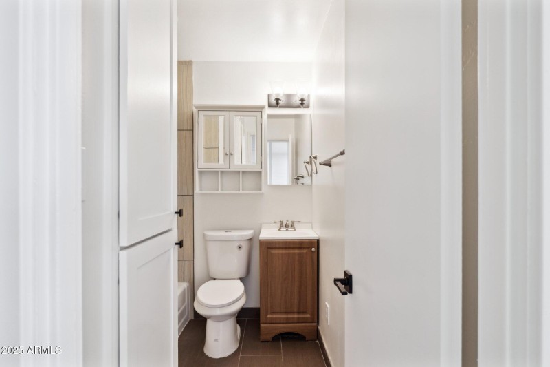 14-web-or-mls-1542-e-turquoise-ave-1