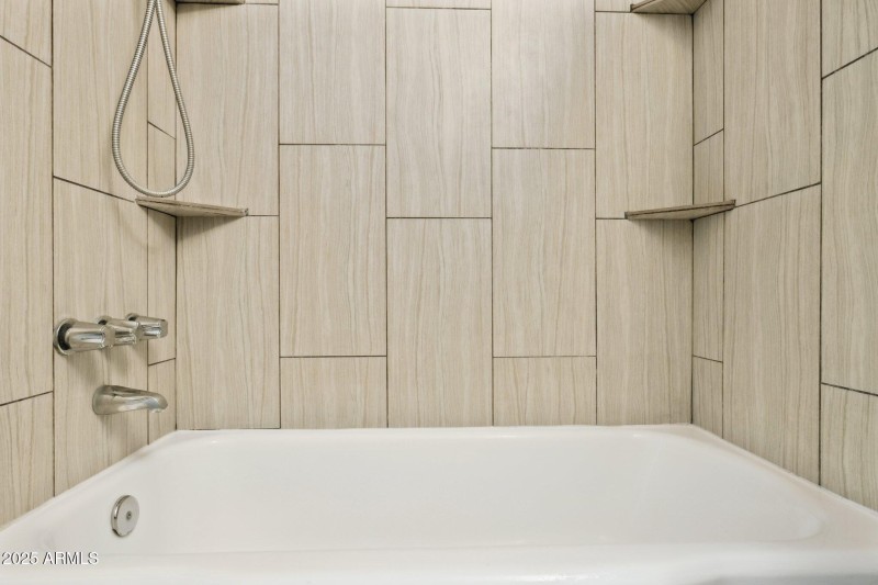 15-web-or-mls-1542-e-turquoise-ave-1