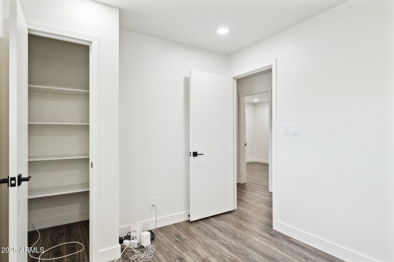 21-web-or-mls-1542-e-turquoise-ave-1