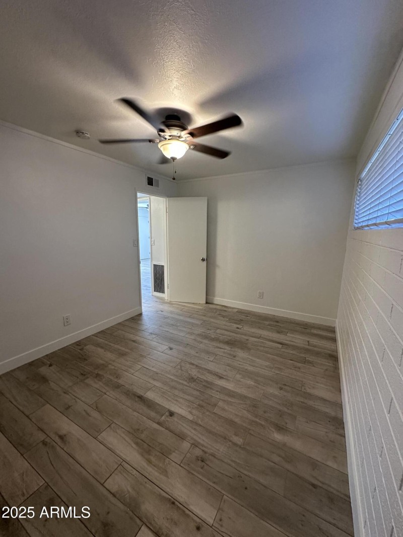 20251104_162259691_iOS