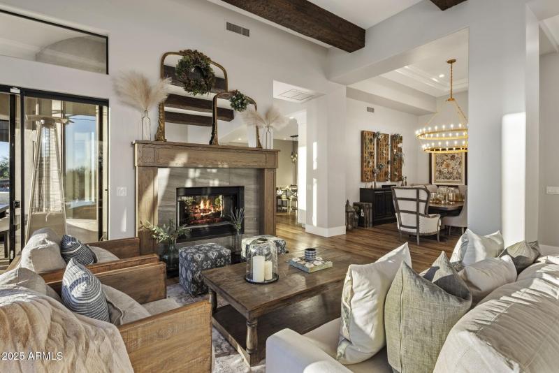 012_Formal LivingDining View