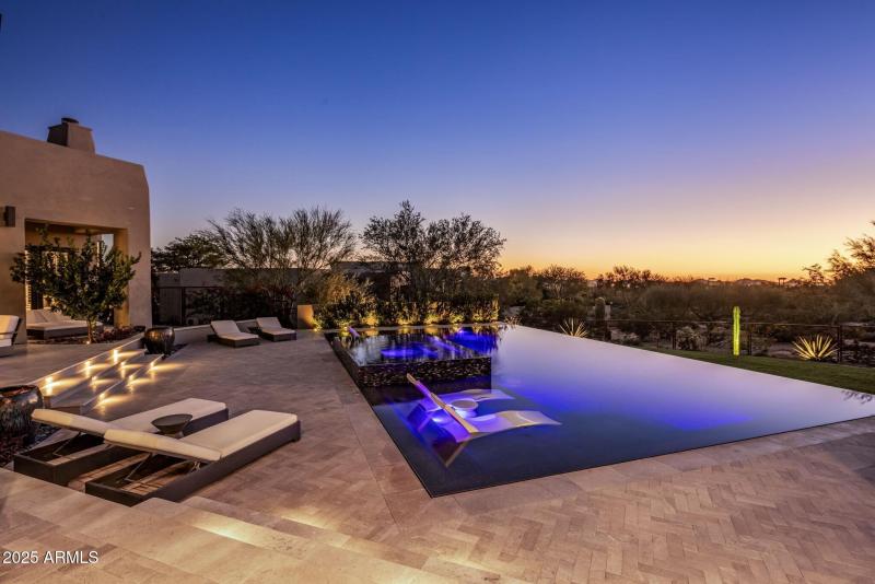 057_Twilight Pool & Sunset