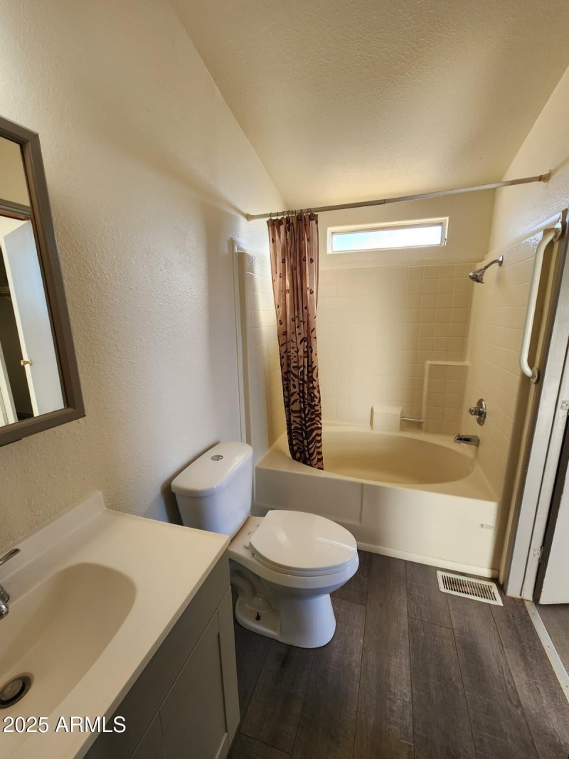 WhatsApp Image 2025-11-02 at 4.17.31 PM