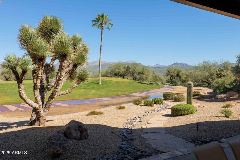 Golf and Mountain Views