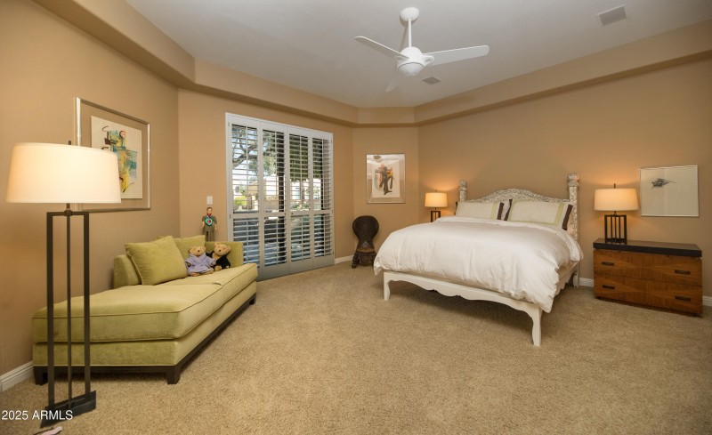 Main Floor Suite/Den