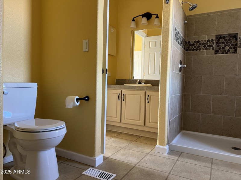 20251102_183626985_iOS