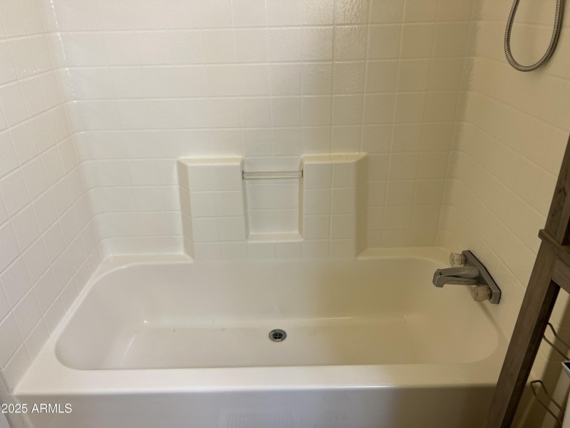 20251102_183902757_iOS