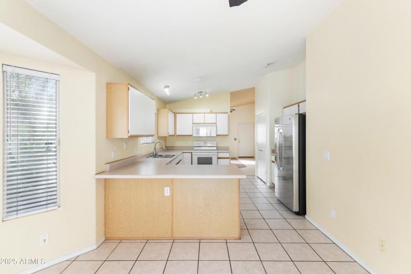 15_7414 w eugie ave-15