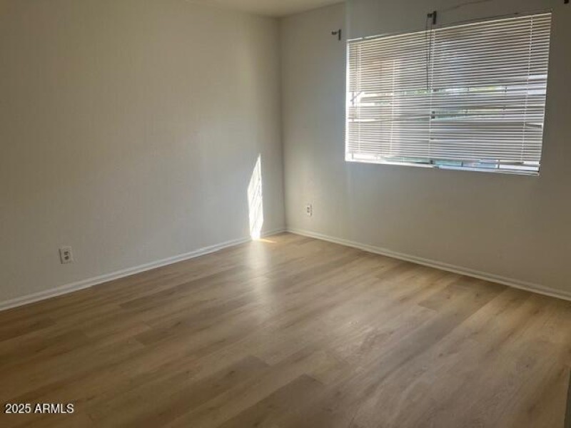 2nd bedrm, new floor