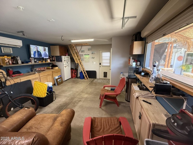 Pueblo bonus detached building