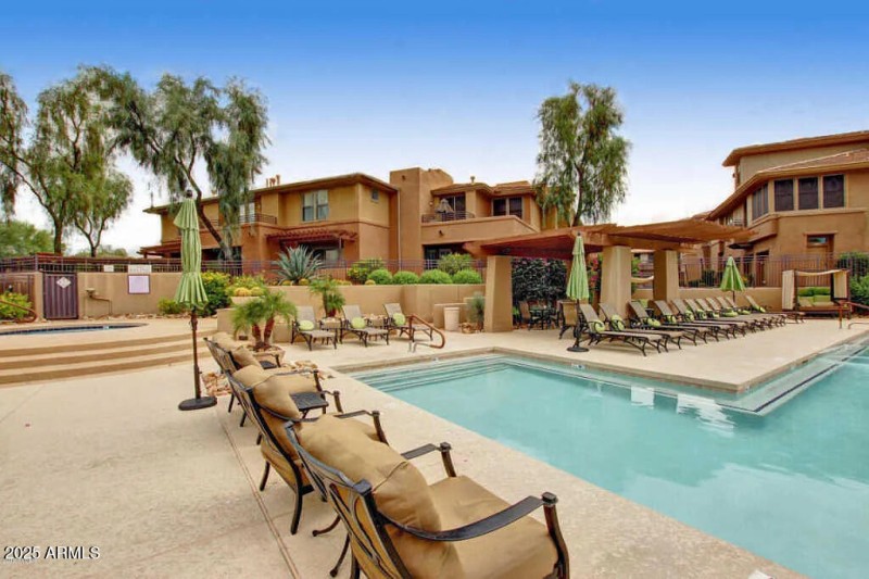 8a412e026147b87ff66bc460b432ccee-uncropp