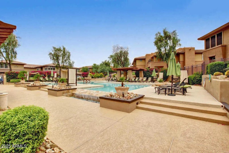 0e3fad5da91eeaa9e0f8ce2893517561-uncropp