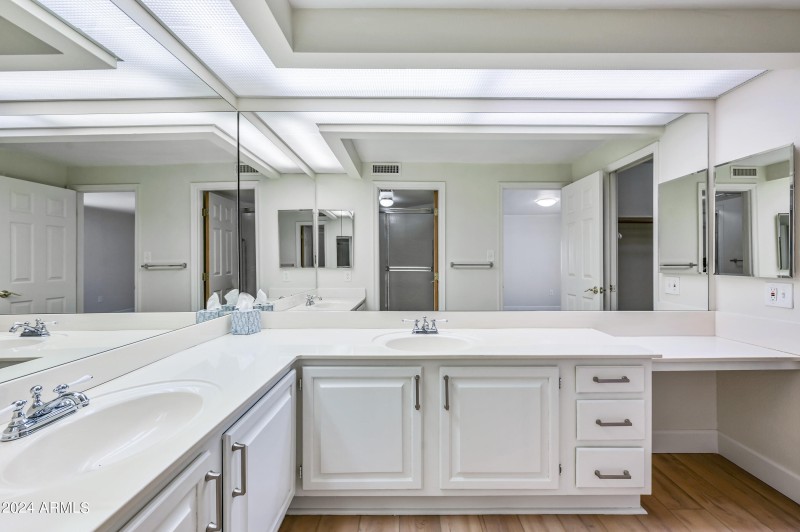 -17404N99A338-ocupix-23