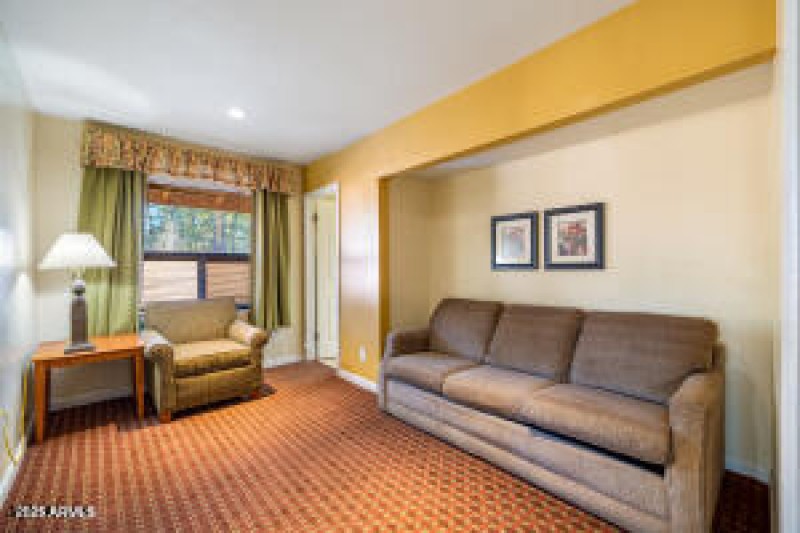 20251026192701583112000000