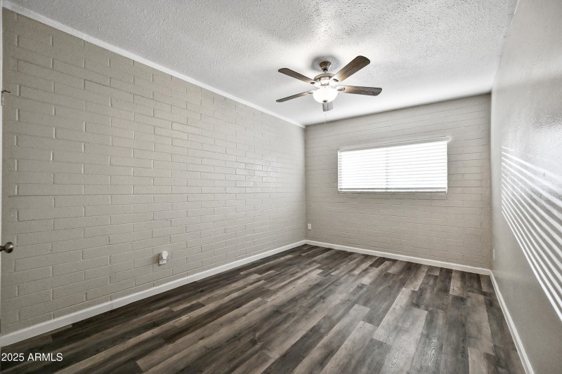 10-1518WCS30--ocupix-