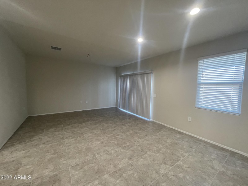 20220816_231735051_iOS