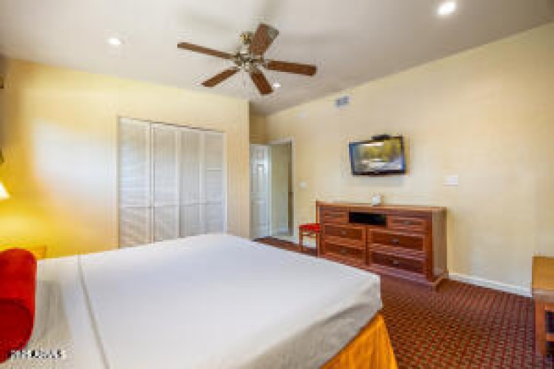 20251026184533161757000000