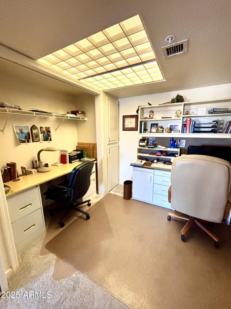 Additional storage in the corner