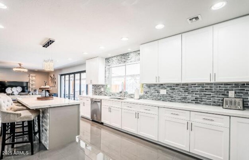 Screenshot 2025-04-18 9.42.40 PM