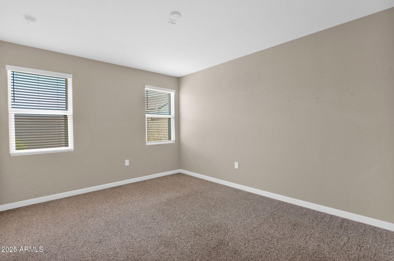 27-web-or-mls-P1246245